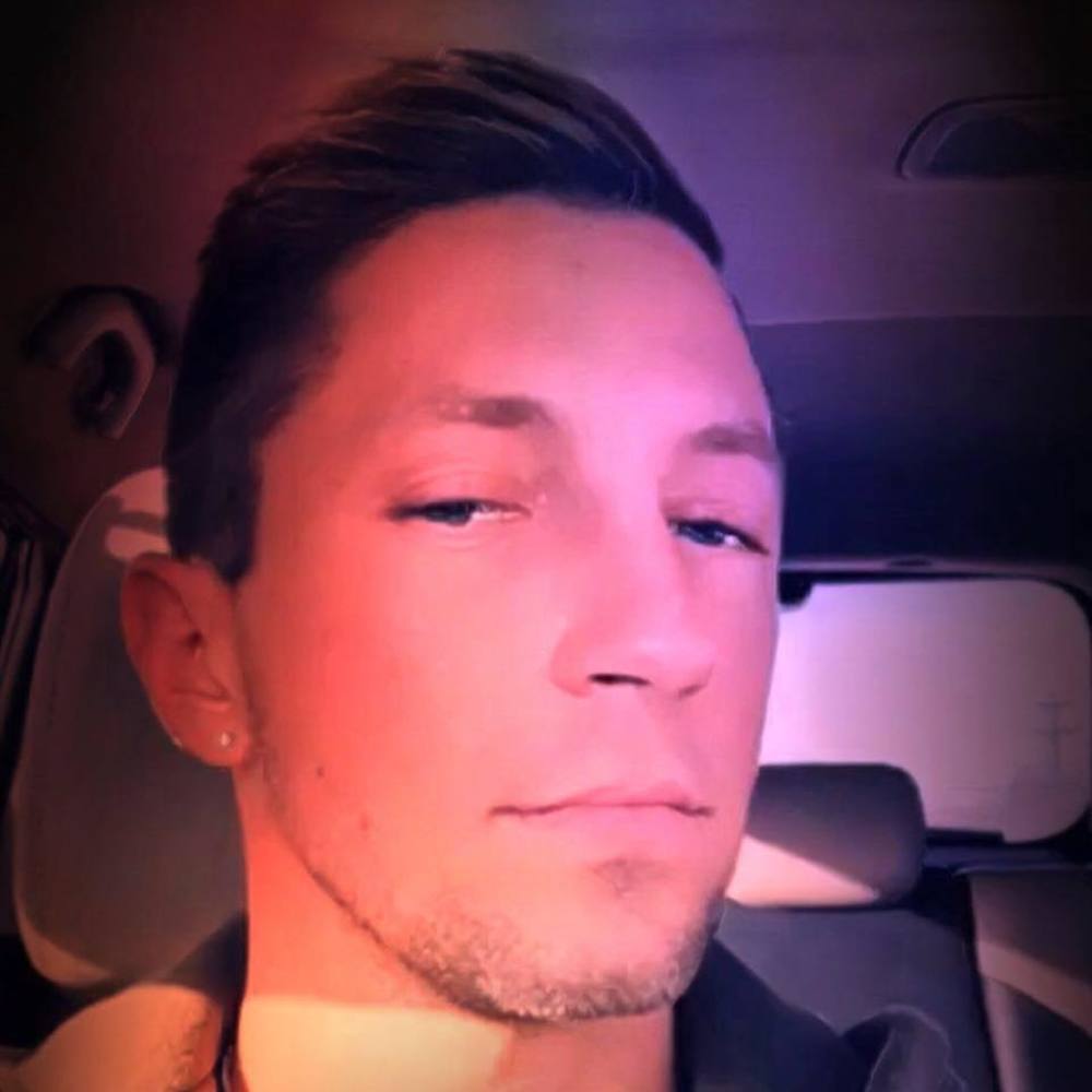 Meet your Posher, Blake